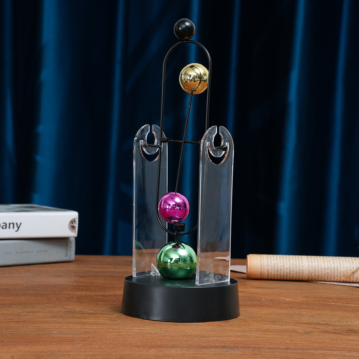 بندول نيوتن للحركة الدائمة، دي - مراجعة Solar System Orrery وسعره